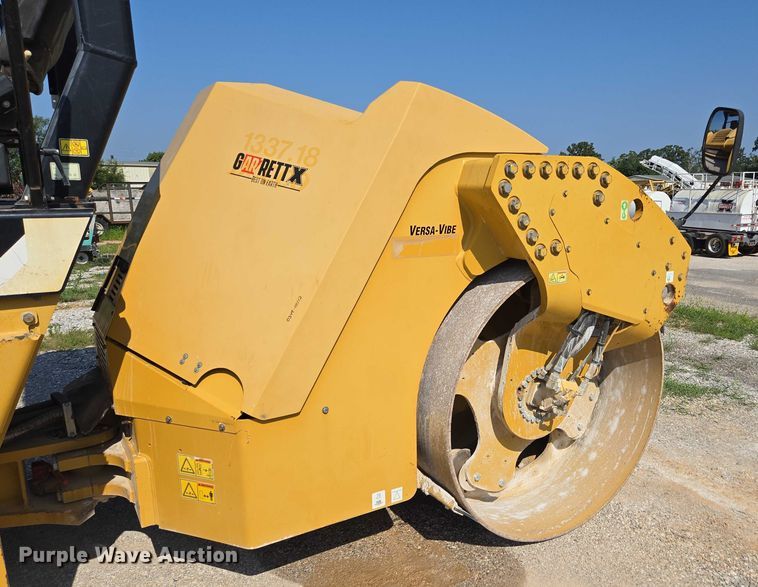 image for item ED2182 2014 Caterpillar CB-54 double drum vibratory roller