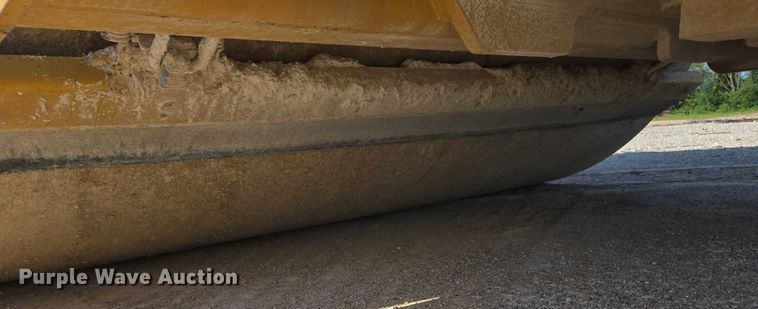 image for item ED2182 2014 Caterpillar CB-54 double drum vibratory roller
