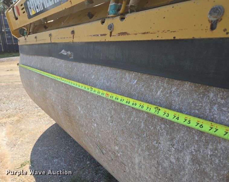 image for item ED2182 2014 Caterpillar CB-54 double drum vibratory roller