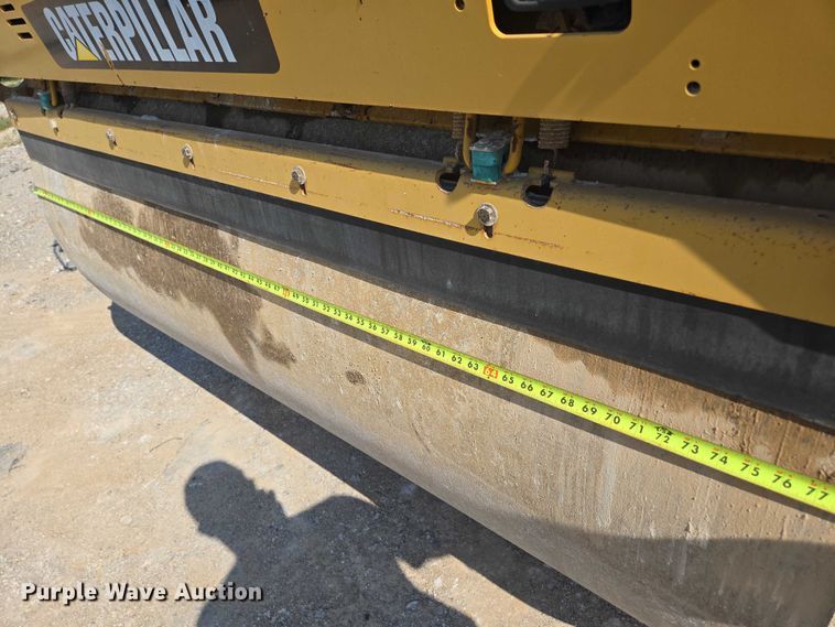 image for item ED2182 2014 Caterpillar CB-54 double drum vibratory roller