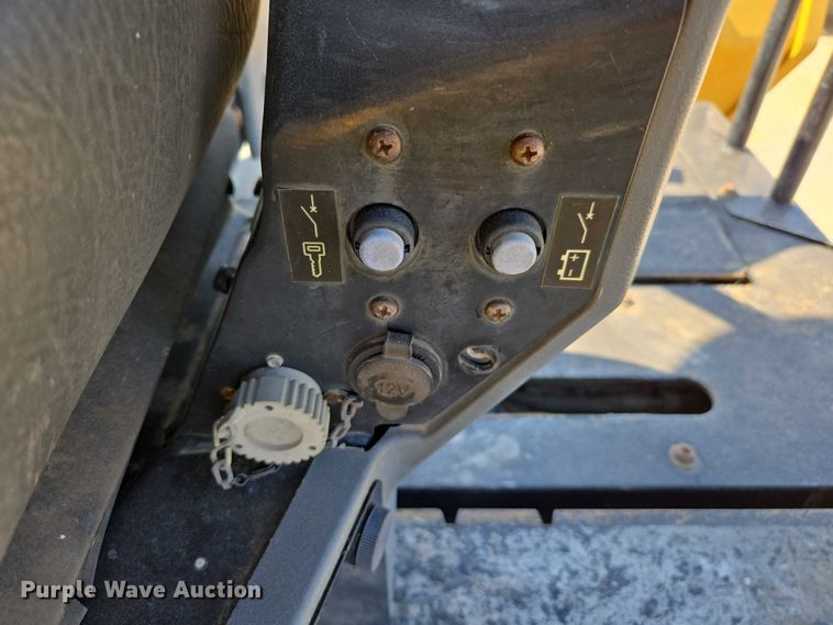 image for item ED2182 2014 Caterpillar CB-54 double drum vibratory roller