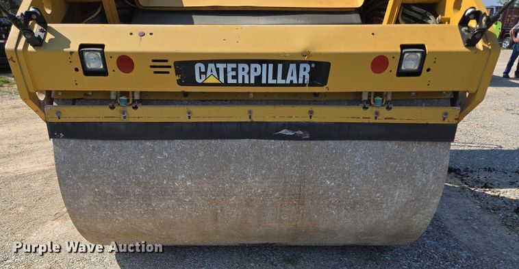 image for item ED2182 2014 Caterpillar CB-54 double drum vibratory roller