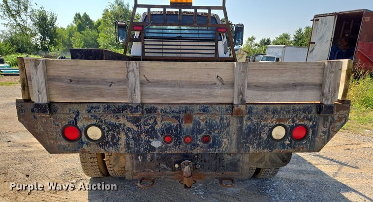 image for item ED2183 1993 Chevrolet Kodiak C6500 flatbed truck