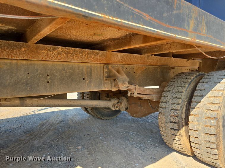 image for item ED2183 1993 Chevrolet Kodiak C6500 flatbed truck