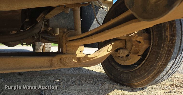 image for item ED2183 1993 Chevrolet Kodiak C6500 flatbed truck