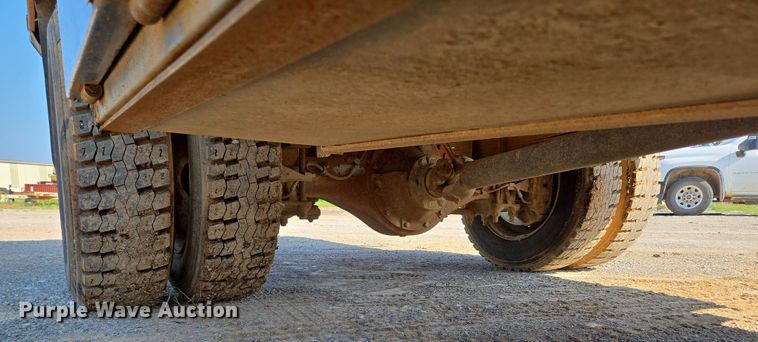 image for item ED2183 1993 Chevrolet Kodiak C6500 flatbed truck