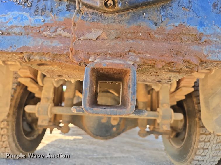 image for item ED2183 1993 Chevrolet Kodiak C6500 flatbed truck