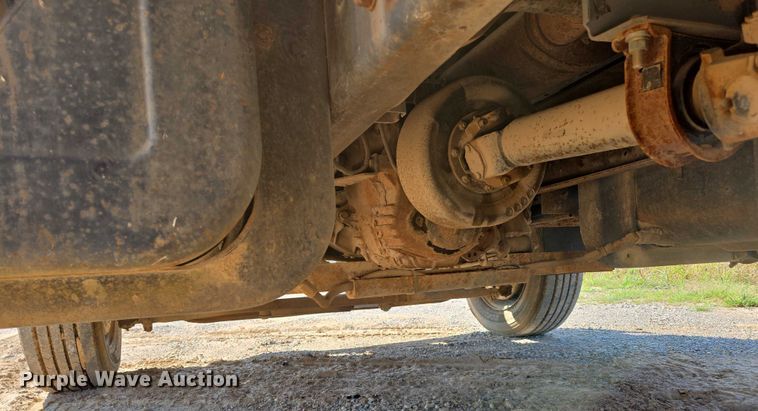 image for item ED2183 1993 Chevrolet Kodiak C6500 flatbed truck