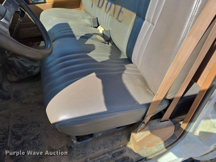 image for item ED2183 1993 Chevrolet Kodiak C6500 flatbed truck