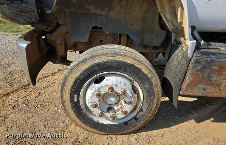 image for item ED2183 1993 Chevrolet Kodiak C6500 flatbed truck