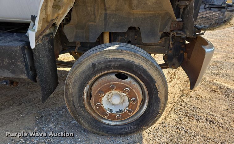 image for item ED2183 1993 Chevrolet Kodiak C6500 flatbed truck