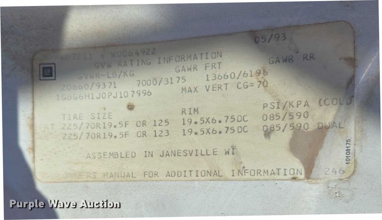 image for item ED2183 1993 Chevrolet Kodiak C6500 flatbed truck