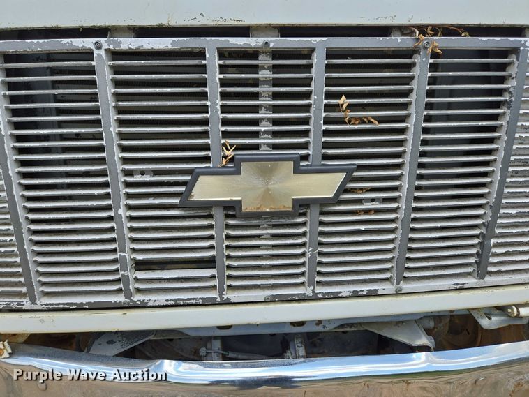 image for item ED2185 1994 Chevrolet Kodiak 6500 dump flatbed truck