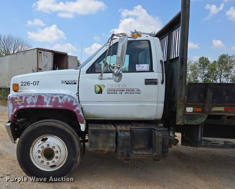 image for item ED2185 1994 Chevrolet Kodiak 6500 dump flatbed truck