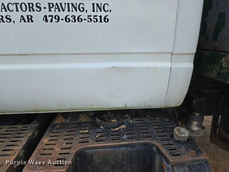 image for item ED2185 1994 Chevrolet Kodiak 6500 dump flatbed truck