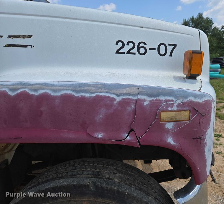 image for item ED2185 1994 Chevrolet Kodiak 6500 dump flatbed truck