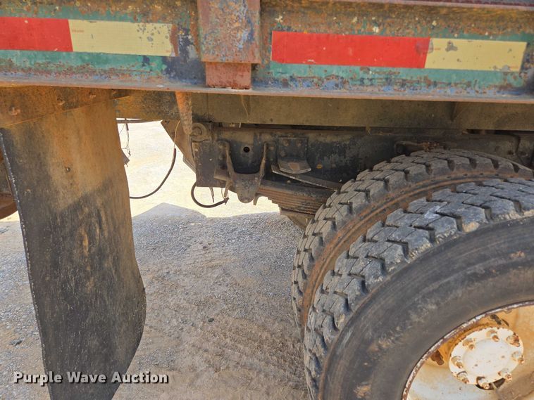 image for item ED2185 1994 Chevrolet Kodiak 6500 dump flatbed truck