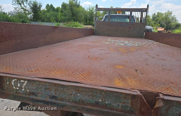 image for item ED2185 1994 Chevrolet Kodiak 6500 dump flatbed truck