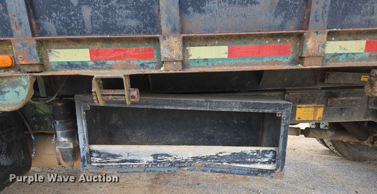 image for item ED2185 1994 Chevrolet Kodiak 6500 dump flatbed truck