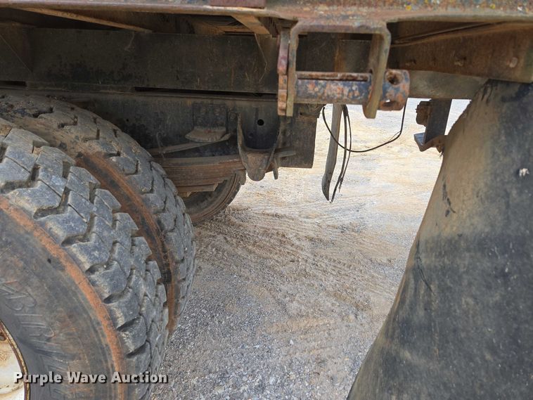 image for item ED2185 1994 Chevrolet Kodiak 6500 dump flatbed truck