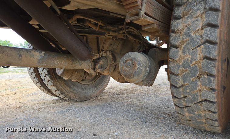 image for item ED2185 1994 Chevrolet Kodiak 6500 dump flatbed truck