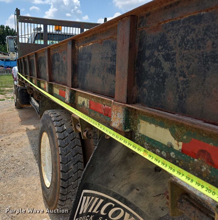 image for item ED2185 1994 Chevrolet Kodiak 6500 dump flatbed truck