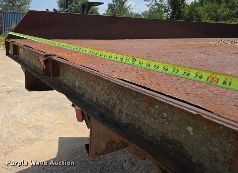 image for item ED2185 1994 Chevrolet Kodiak 6500 dump flatbed truck