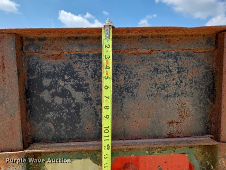 image for item ED2185 1994 Chevrolet Kodiak 6500 dump flatbed truck