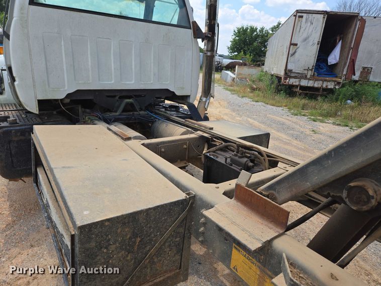 image for item ED2185 1994 Chevrolet Kodiak 6500 dump flatbed truck