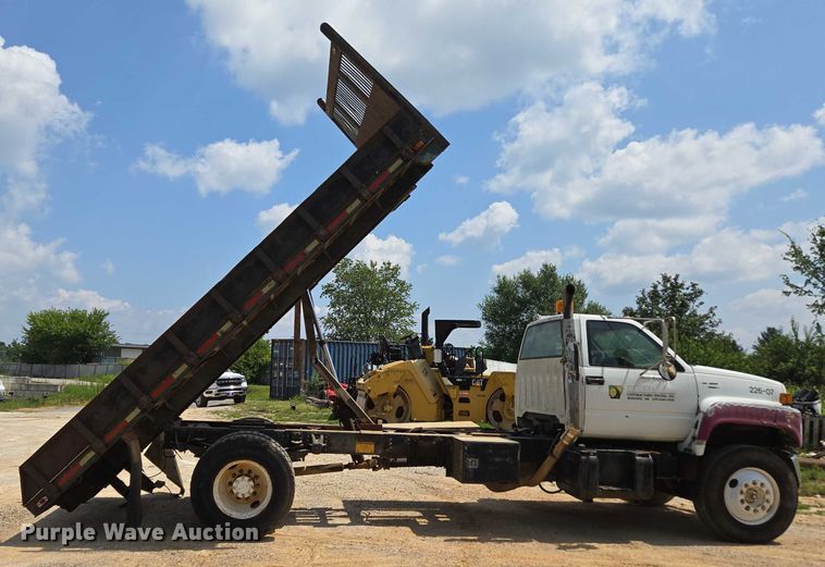 image for item ED2185 1994 Chevrolet Kodiak 6500 dump flatbed truck