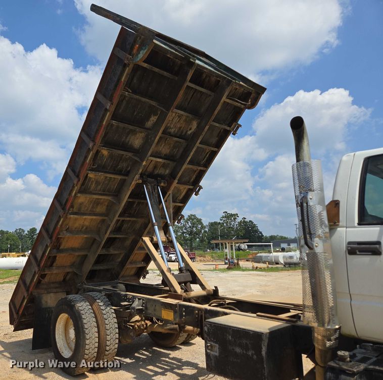image for item ED2185 1994 Chevrolet Kodiak 6500 dump flatbed truck