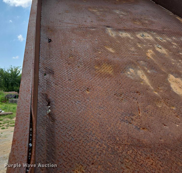 image for item ED2185 1994 Chevrolet Kodiak 6500 dump flatbed truck