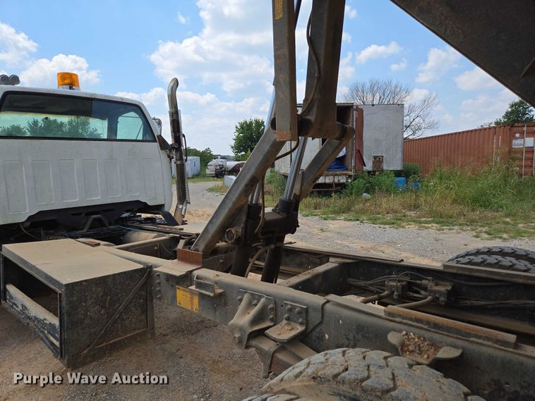 image for item ED2185 1994 Chevrolet Kodiak 6500 dump flatbed truck