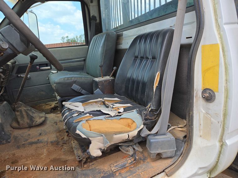 image for item ED2185 1994 Chevrolet Kodiak 6500 dump flatbed truck