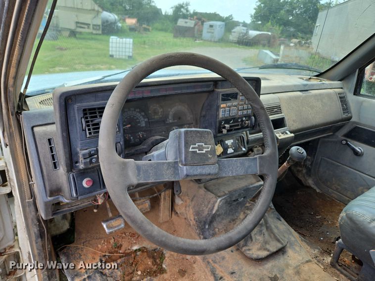 image for item ED2185 1994 Chevrolet Kodiak 6500 dump flatbed truck