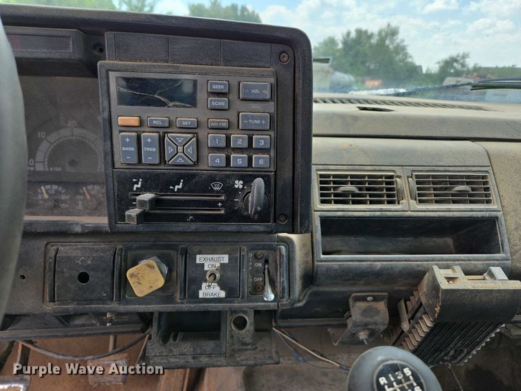 image for item ED2185 1994 Chevrolet Kodiak 6500 dump flatbed truck