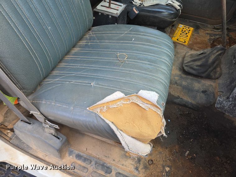 image for item ED2185 1994 Chevrolet Kodiak 6500 dump flatbed truck