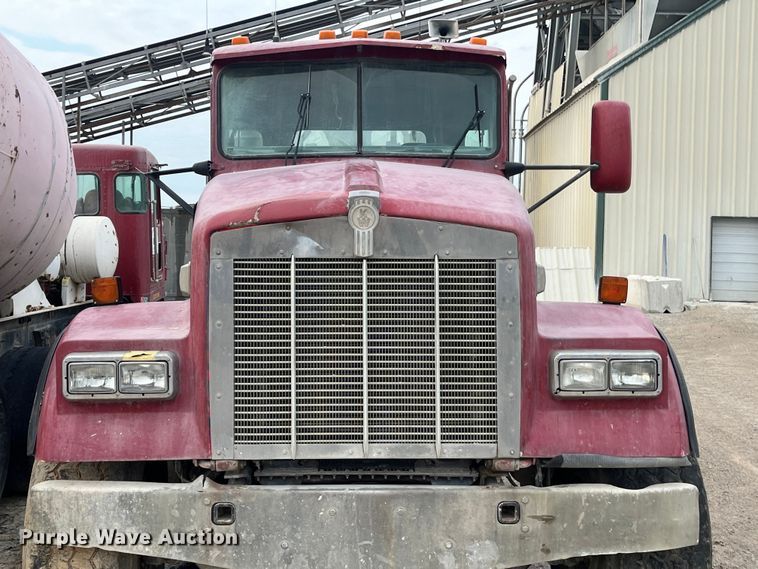 image for item ED2192 1998 Kenworth W900B ready mix truck