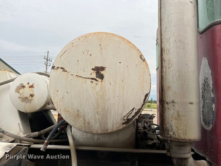 image for item ED2192 1998 Kenworth W900B ready mix truck