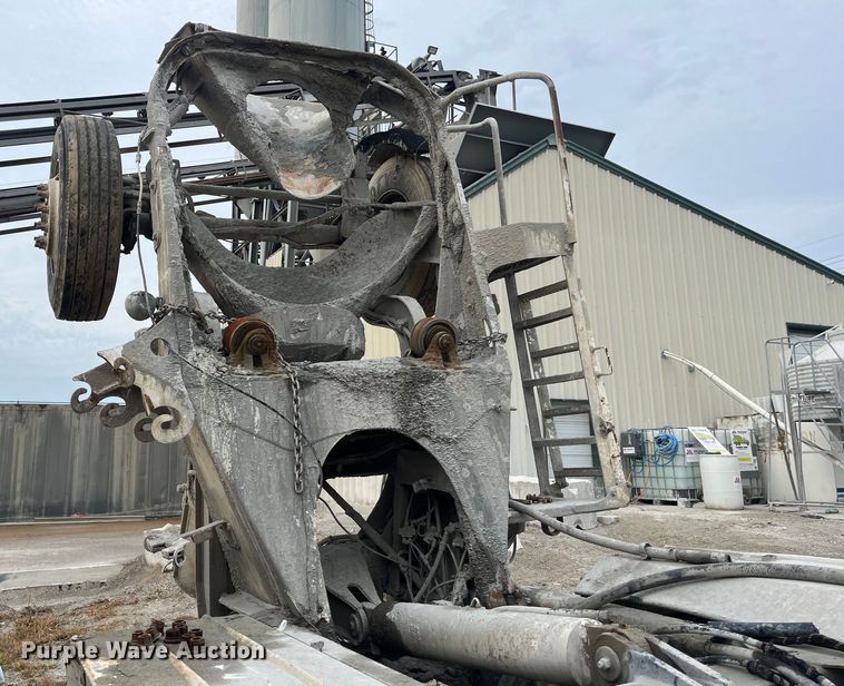 image for item ED2192 1998 Kenworth W900B ready mix truck