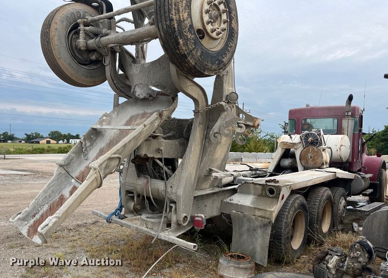 image for item ED2192 1998 Kenworth W900B ready mix truck