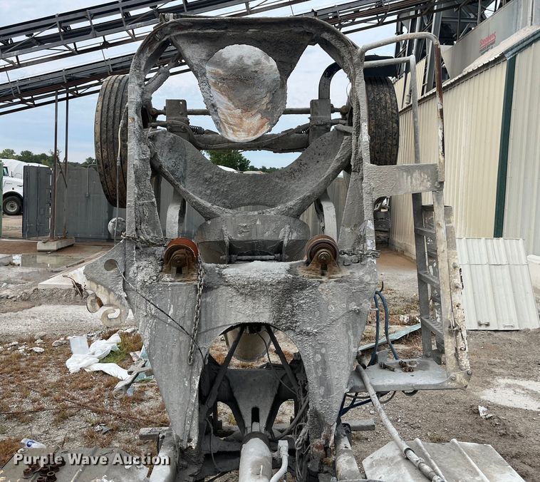 image for item ED2192 1998 Kenworth W900B ready mix truck