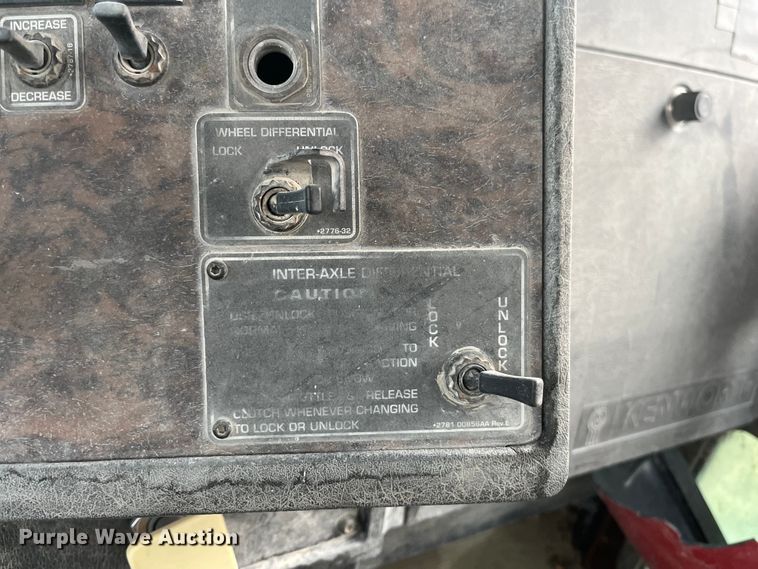 image for item ED2192 1998 Kenworth W900B ready mix truck