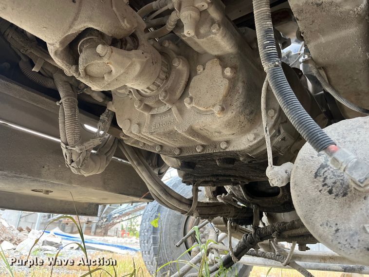 image for item ED2193 2000 Kenworth W900 ready mix truck