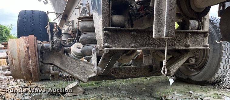 image for item ED2193 2000 Kenworth W900 ready mix truck