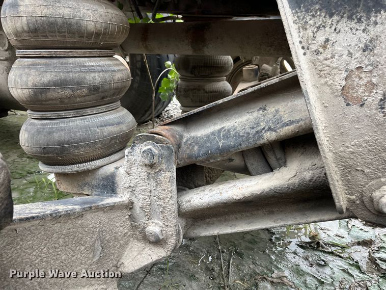 image for item ED2193 2000 Kenworth W900 ready mix truck