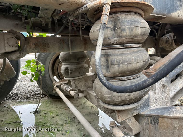 image for item ED2193 2000 Kenworth W900 ready mix truck