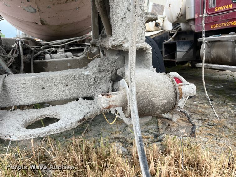 image for item ED2193 2000 Kenworth W900 ready mix truck