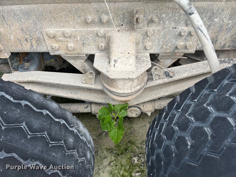 image for item ED2193 2000 Kenworth W900 ready mix truck