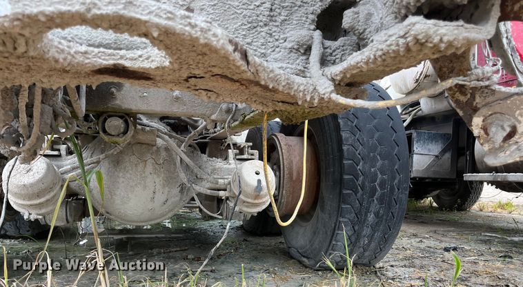 image for item ED2193 2000 Kenworth W900 ready mix truck